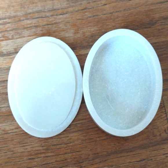 Oval Floral Soapstone Trinket Box Made in India - Picture 4 of 7